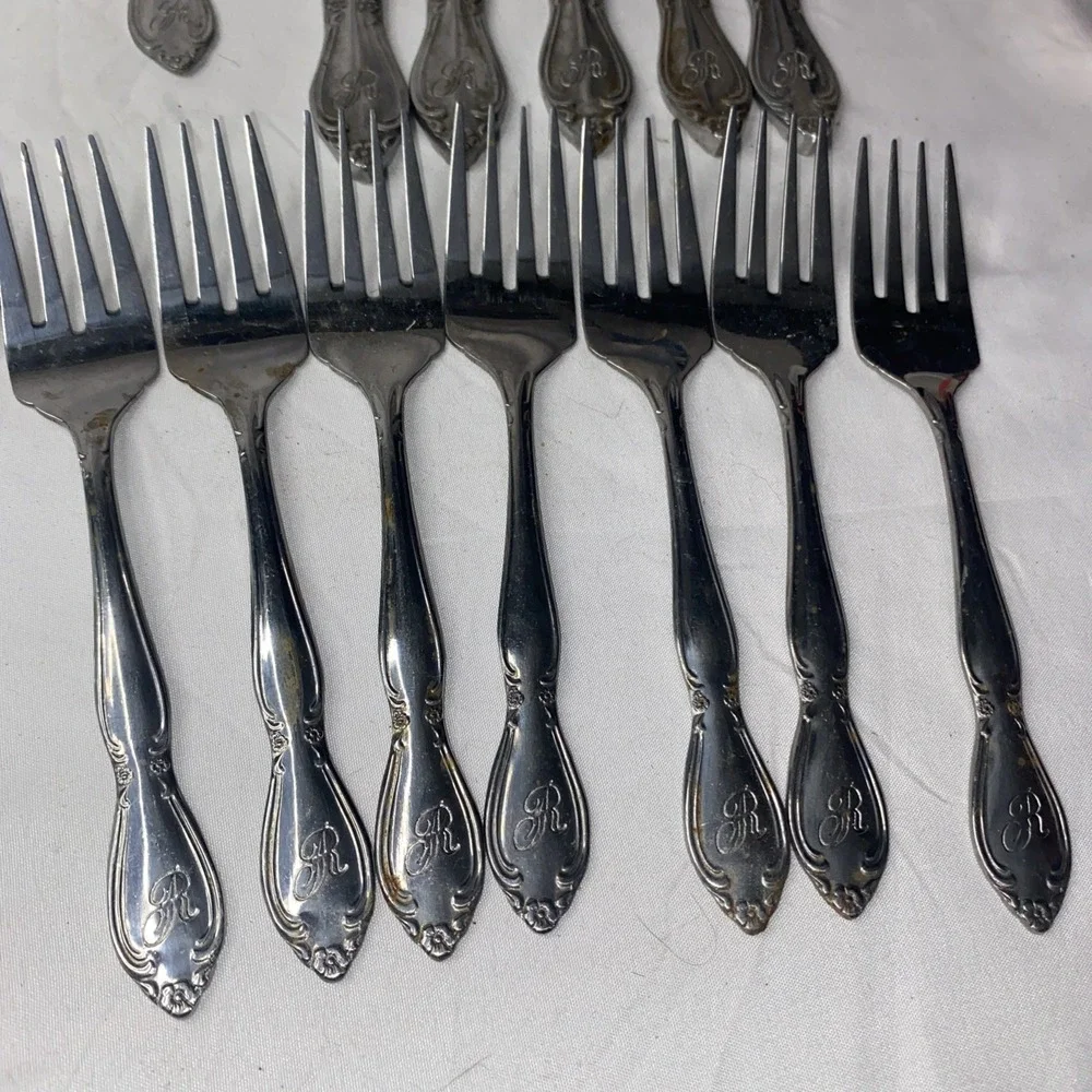 32 Piece R Monogrammed Vintage Flatware Stainless Steel Made In Taiwan